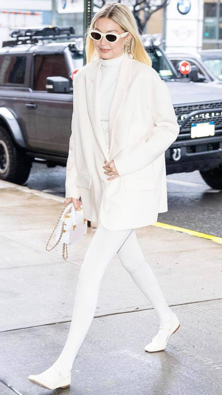 Jimmy Fallon  Gigi hadid street style, Fashion, Pant suits for women