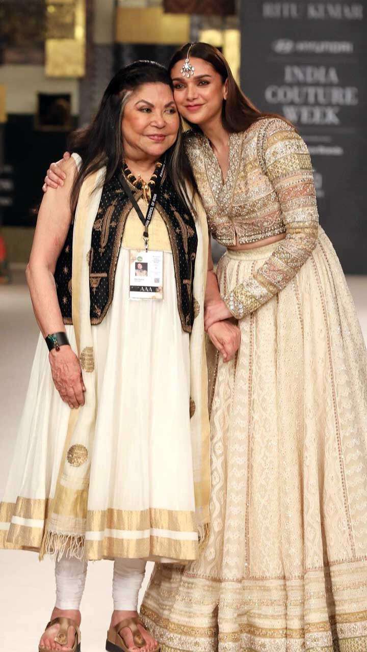 ICW 2023: Aditya Roy Kapur and Sara Ali Khan sizzle in modish wedding wear  by Shantnu-Nikhil - India Today