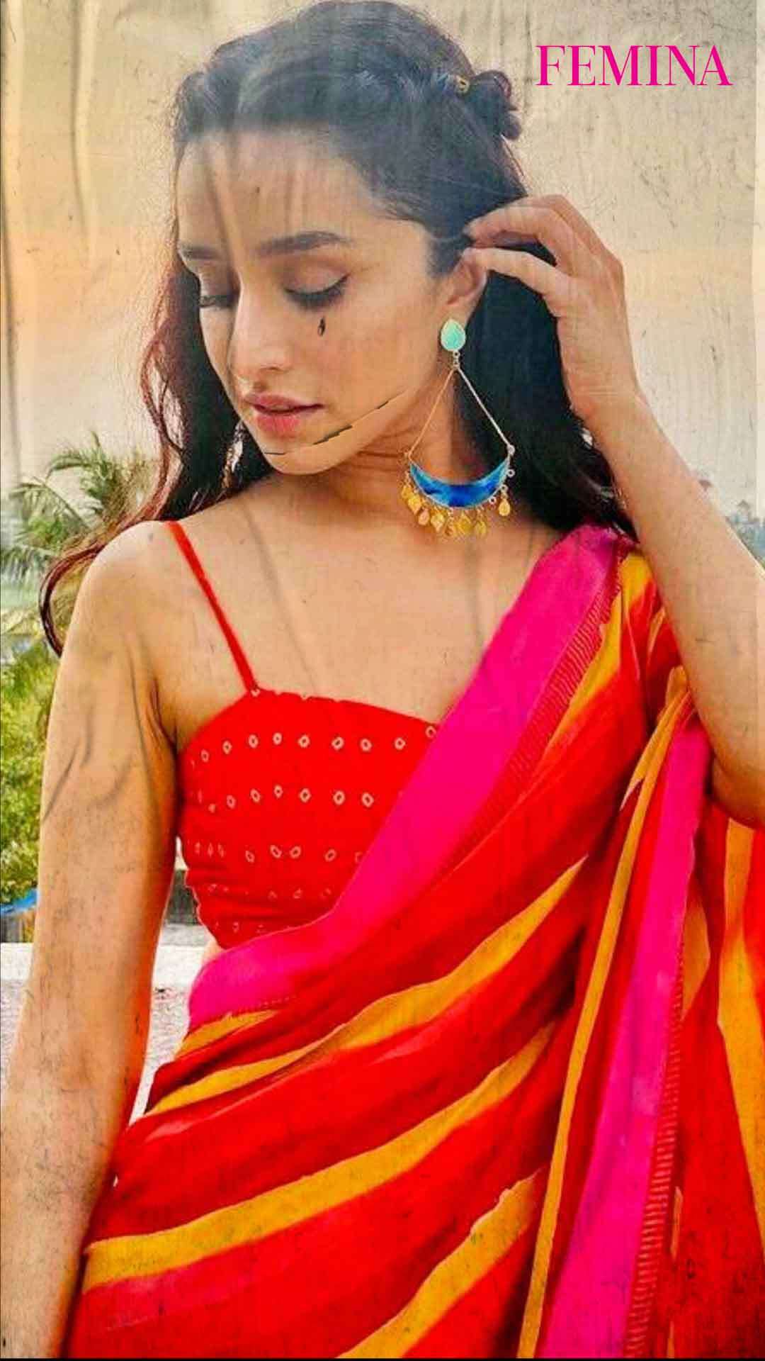 Calaméo - Stunning Indian Hairstyles For Saree